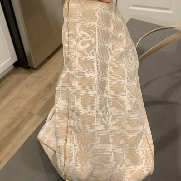 Authentic Chanel beige travel line canvas and leather tote. Date code is 8358878 - Picture 8 of 16